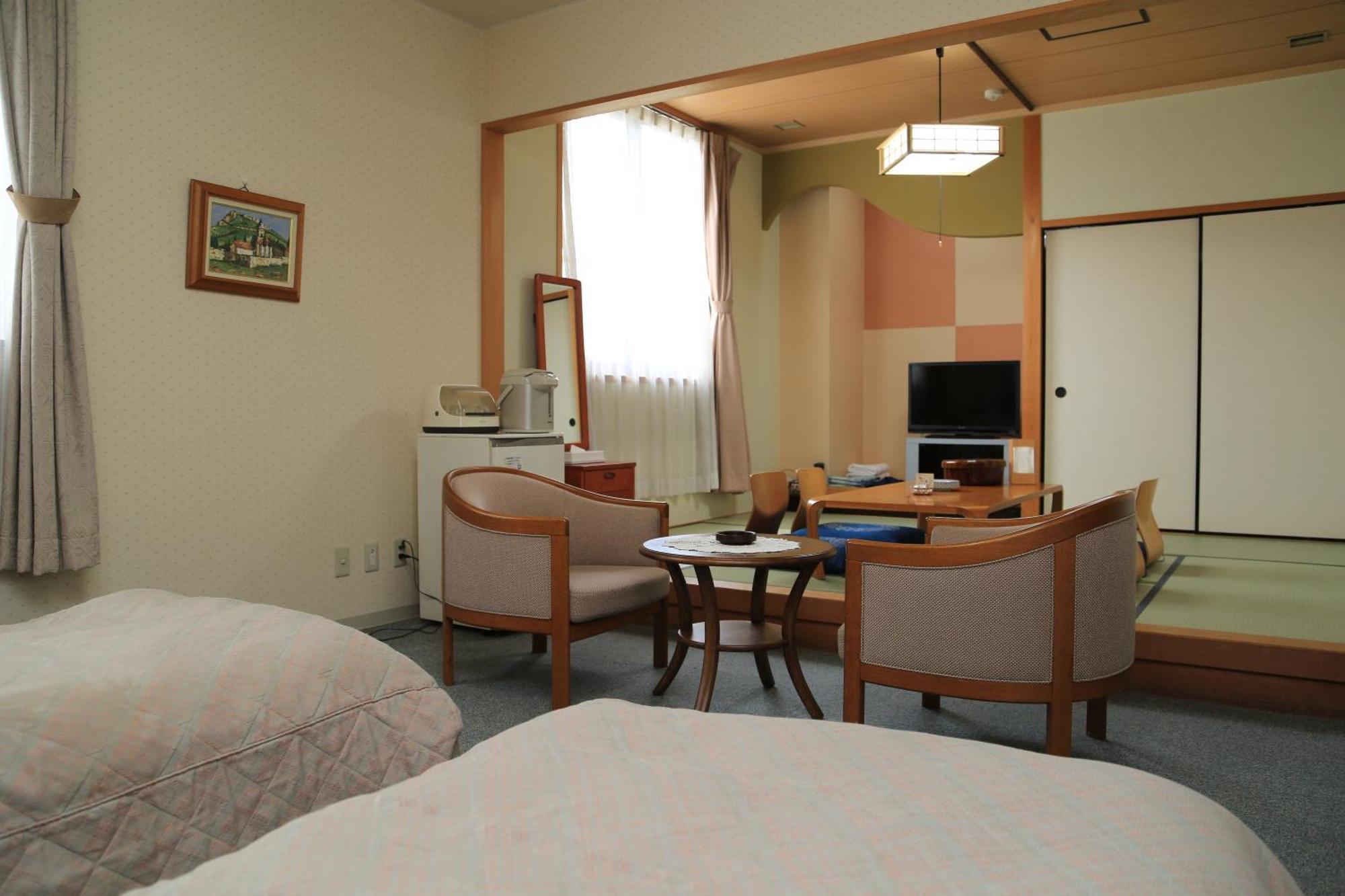 Hill Hotel Sunpia Iga Номер фото